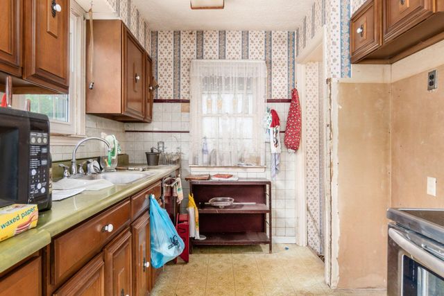 2748 Columbus Avenue, Bexley, OH 43209