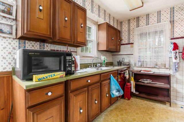 2748 Columbus Avenue, Bexley, OH 43209