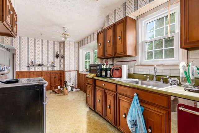 2748 Columbus Avenue, Bexley, OH 43209