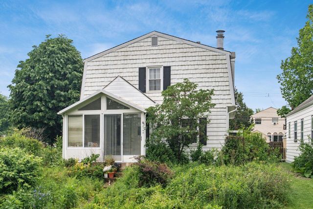 2748 Columbus Avenue, Bexley, OH 43209