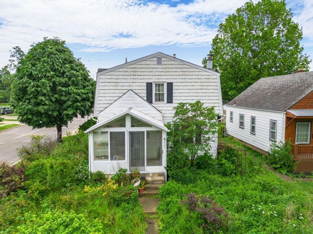 2748 Columbus Avenue, Bexley, OH 43209