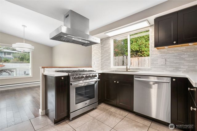10818 31st Avenue SW, Seattle, WA 98146