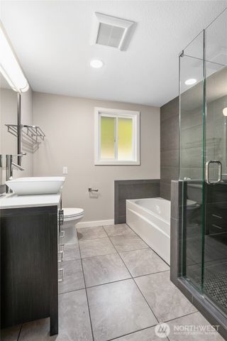 10818 31st Avenue SW, Seattle, WA 98146