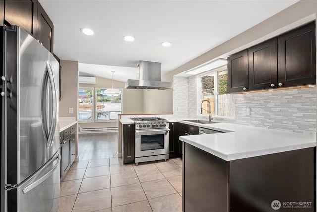 10818 31st Avenue SW, Seattle, WA 98146