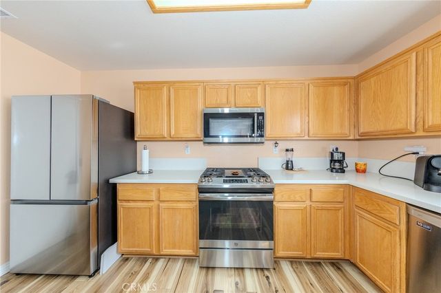 8952 Dahlia, Corona, CA 92883