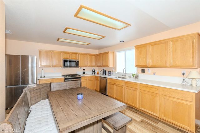 8952 Dahlia, Corona, CA 92883