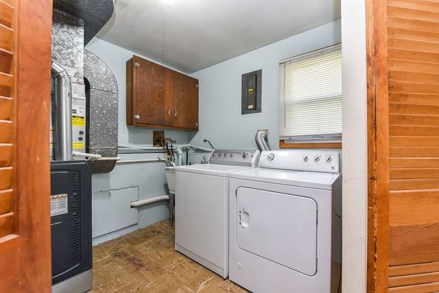 535 Illini Drive, Carol Stream, IL 60188