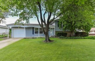 535 Illini Drive, Carol Stream, IL 60188