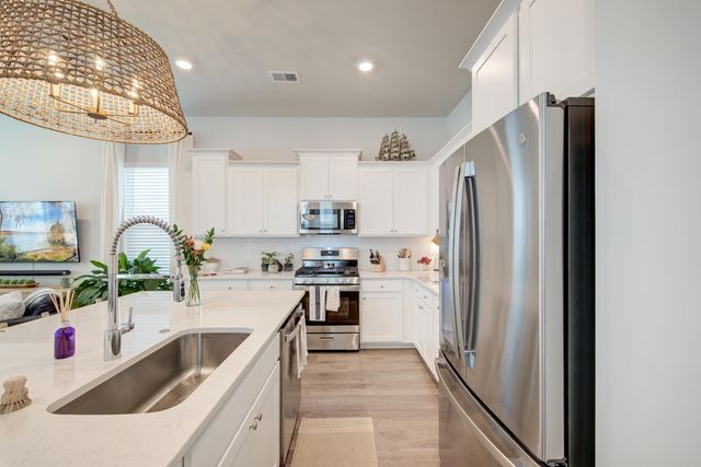 462 Woodgate Way, Summerville, SC 29485