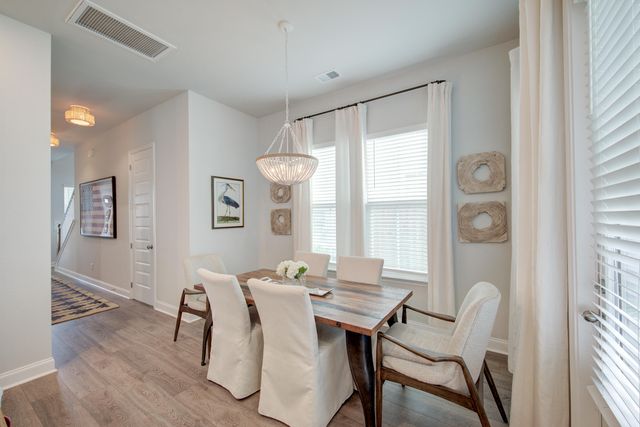 462 Woodgate Way, Summerville, SC 29485
