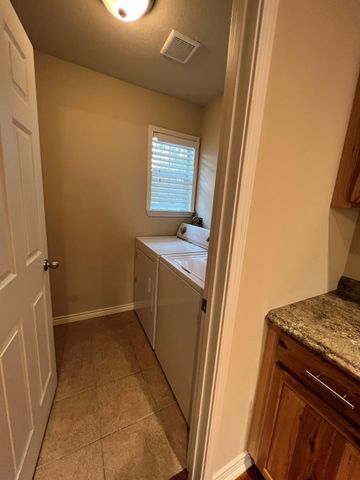 2915 Bushnell DR, Austin, TX 78745