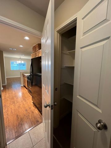 2915 Bushnell DR, Austin, TX 78745