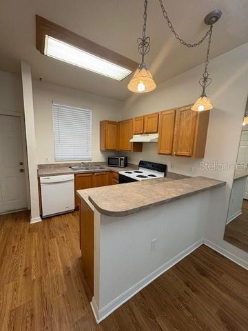 3543 SW 30TH WAY 110, Gainesville, FL 32608