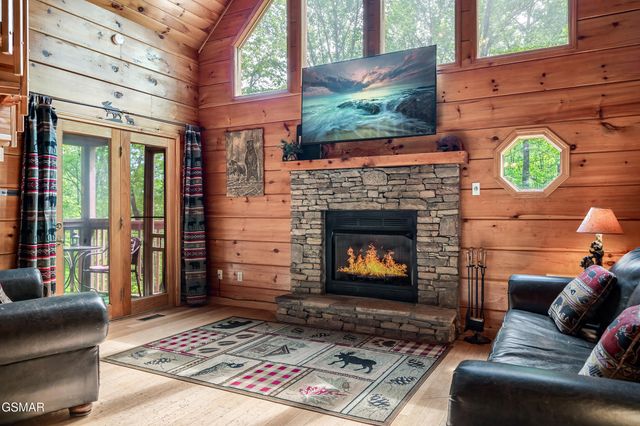 3163 Sourwood Way, Sevierville, TN 37862