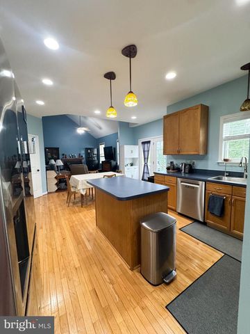 12 COLONEL MILES CT, Harpers Ferry, WV 25425