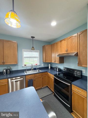 12 COLONEL MILES CT, Harpers Ferry, WV 25425