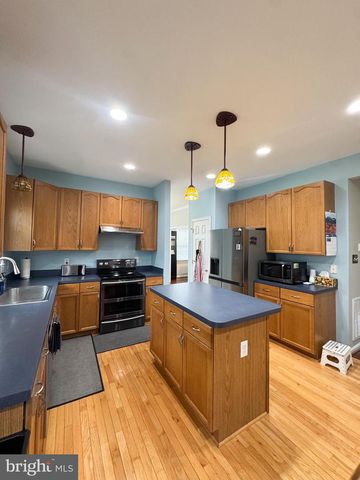 12 COLONEL MILES CT, Harpers Ferry, WV 25425