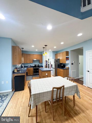 12 COLONEL MILES CT, Harpers Ferry, WV 25425
