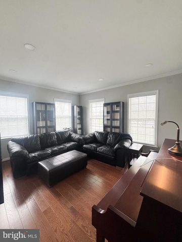 12 COLONEL MILES CT, Harpers Ferry, WV 25425