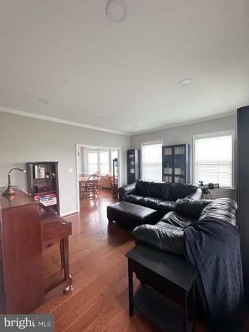 12 COLONEL MILES CT, Harpers Ferry, WV 25425