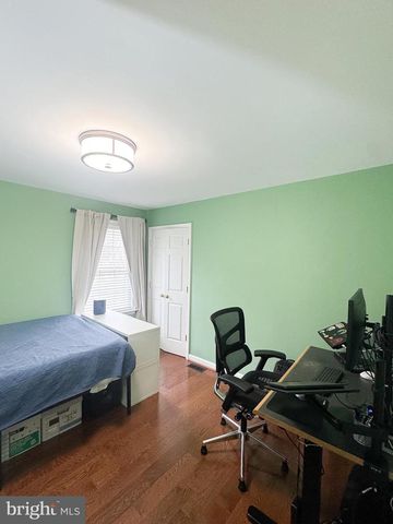 12 COLONEL MILES CT, Harpers Ferry, WV 25425