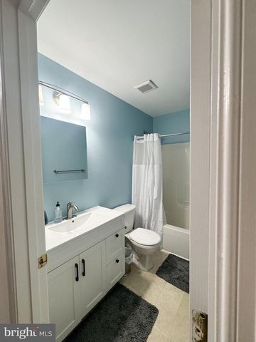 12 COLONEL MILES CT, Harpers Ferry, WV 25425
