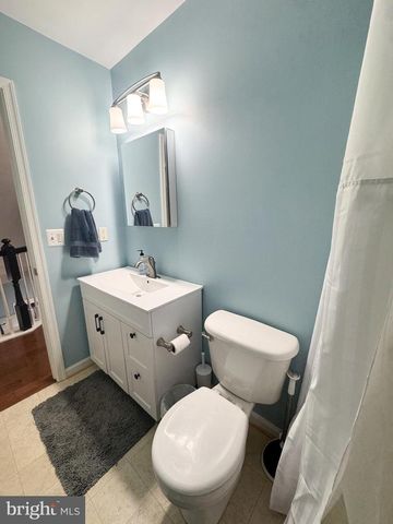 12 COLONEL MILES CT, Harpers Ferry, WV 25425
