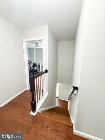 12 COLONEL MILES CT, Harpers Ferry, WV 25425