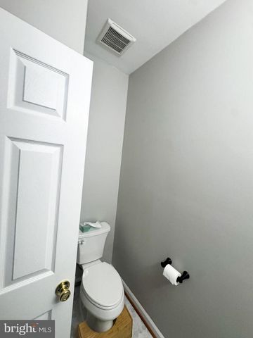 12 COLONEL MILES CT, Harpers Ferry, WV 25425
