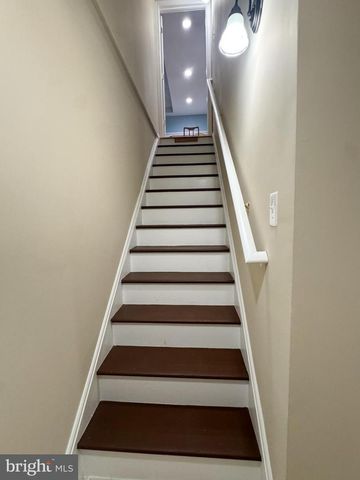 12 COLONEL MILES CT, Harpers Ferry, WV 25425
