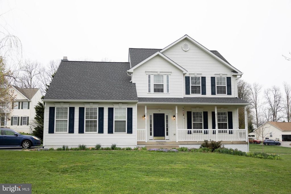 12 COLONEL MILES CT, Harpers Ferry, WV 25425