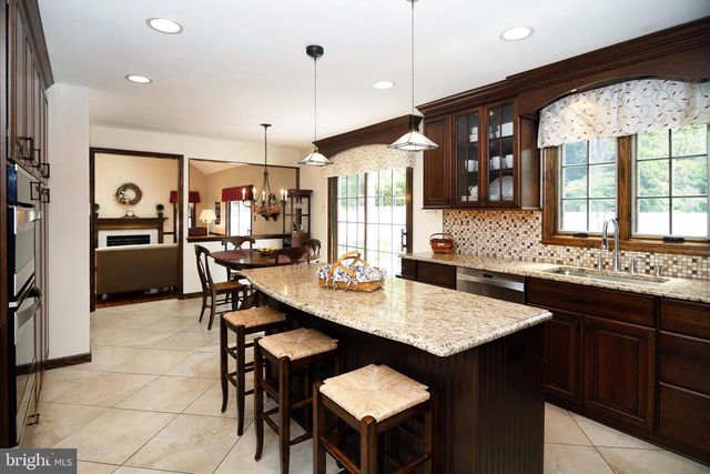 14 BETHANY LN, Blackwood, NJ 08012
