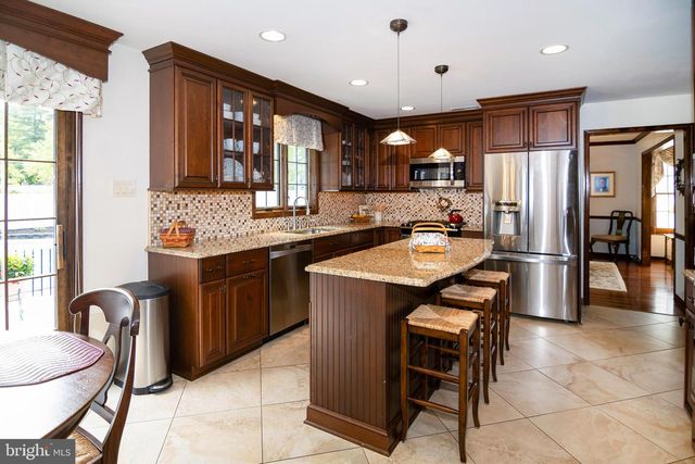 14 BETHANY LN, Blackwood, NJ 08012