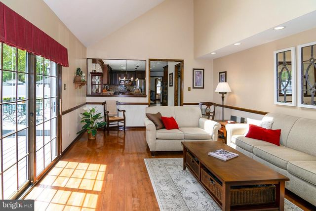14 BETHANY LN, Blackwood, NJ 08012