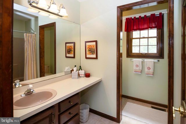 14 BETHANY LN, Blackwood, NJ 08012