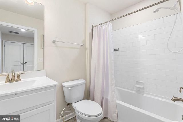 12 PEREGRINE WAY, Burlington, NJ 08016