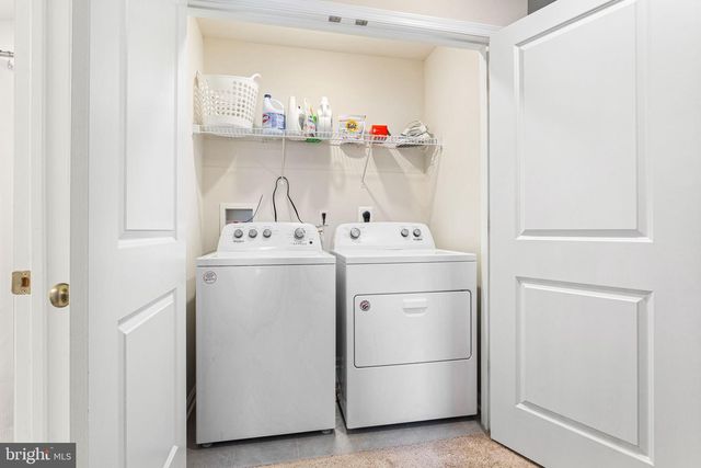 12 PEREGRINE WAY, Burlington, NJ 08016