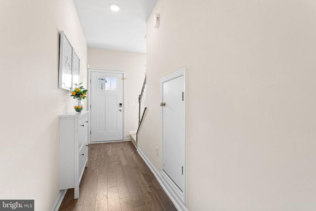 12 PEREGRINE WAY, Burlington, NJ 08016