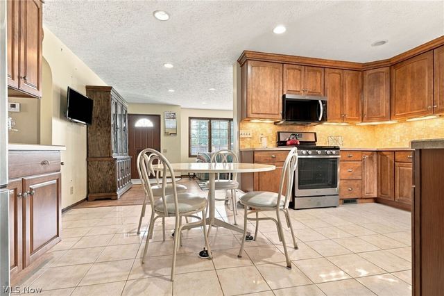 4107 Ashwood Street NW, Canton, OH 44708