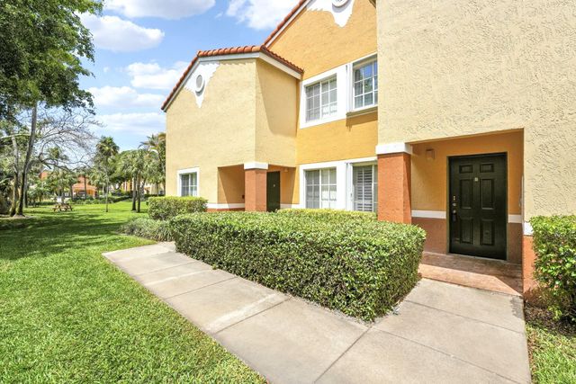 127 Yacht Club Way 101, Hypoluxo, FL 33462