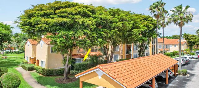 127 Yacht Club Way 101, Hypoluxo, FL 33462