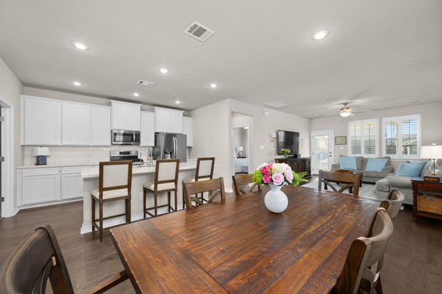 280 Pepperbark LOOP, Buda, TX 78610