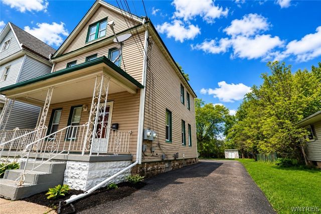 284 Olmstead Avenue, Lancaster, NY 14043