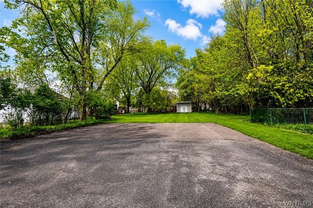 284 Olmstead Avenue, Lancaster, NY 14043