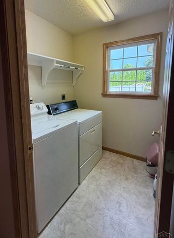 11358 Amber Court, Freeland, MI 48623
