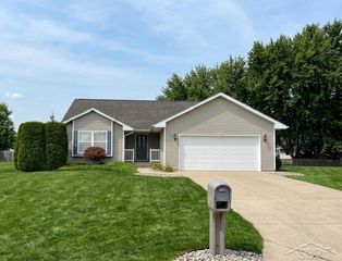 11358 Amber Court, Freeland, MI 48623