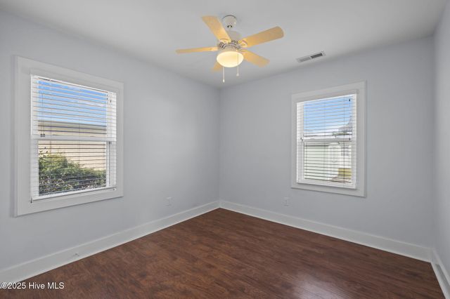 1404 Shackleford Street, Morehead City, NC 28557