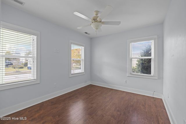 1404 Shackleford Street, Morehead City, NC 28557