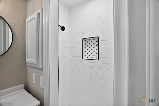 107 Cherry Hills Drive, Rockport, TX 78382