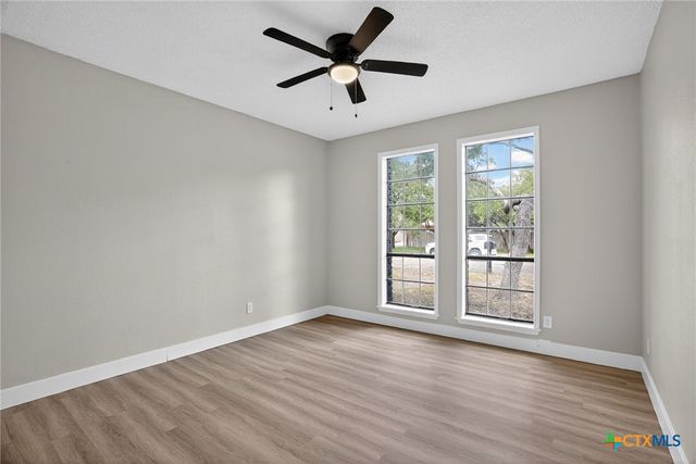 107 Cherry Hills Drive, Rockport, TX 78382